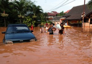 Wagub Jateng Pastikan Penanganan Banjir Semarang dan Demak Terus Dipercepat